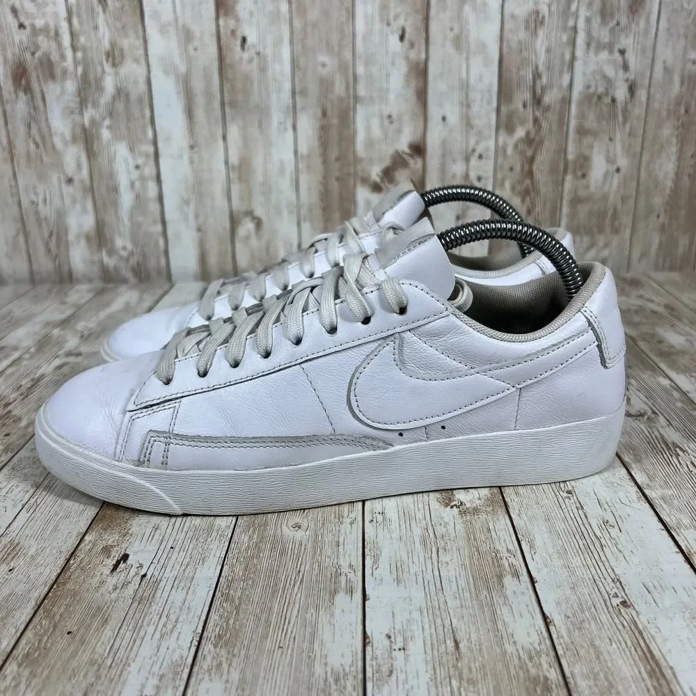 Nike Leather Blazer triple white av9370‎ 111 skate low womens 9